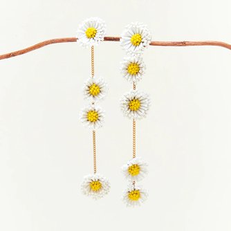 DAISY LUX EARRINGS WHITE YELLOW