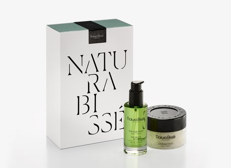 DIAMOND WELL-LIVING HOLIDAY SET