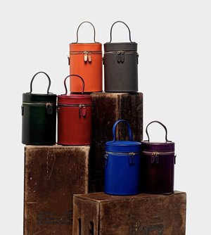 CYLINDER BUCKET LEATHER BAG