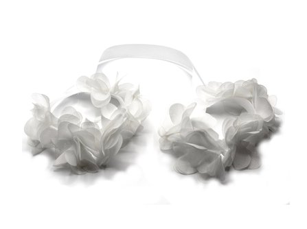 Bridal Daisy Tyecuffs