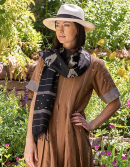 Jamdani Scarf (Black)
