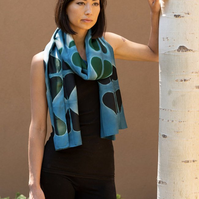 sidr-craft-mahira-scarf-sky_5c4b617d-7ca1-4620-918b-76bb07a5d0f3_1800x1800.jpeg