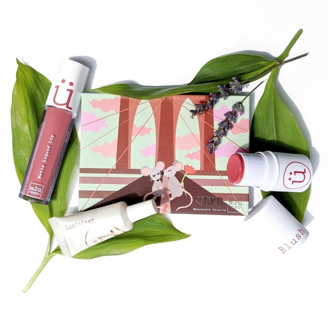 Customizable Makeup Essentials Kit