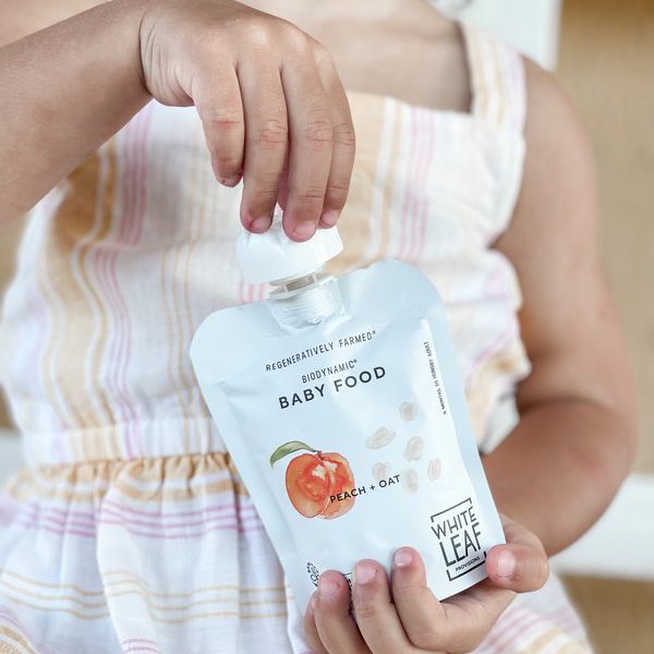 Peach + Oat Baby Food Blend (box of 6 pouches)