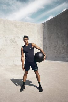 BALANCE SHORTS | BLACK